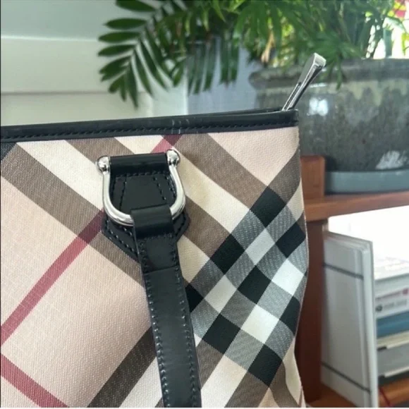 Burberry Black and Tan Checkered Tote - Picture 7 of 12